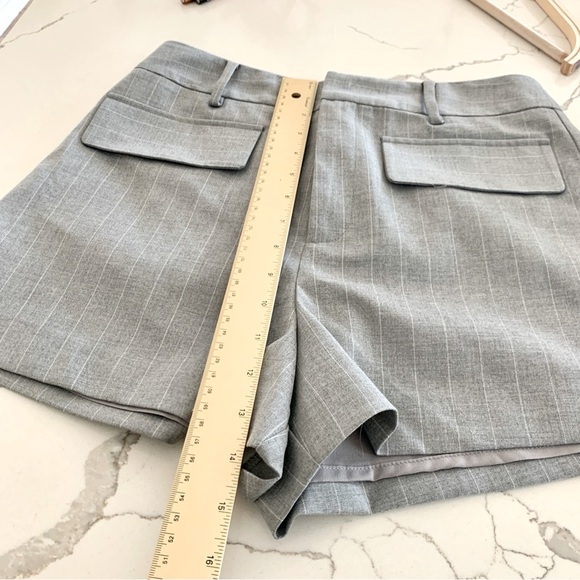 VICI Posh Preview Cropped Pinstripe Blazer Shorts Set Grey - Picture 12 of 16